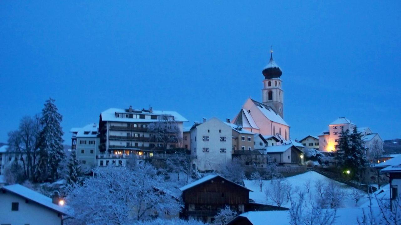 Hotel Rose Wenzer Fiè Buitenkant foto